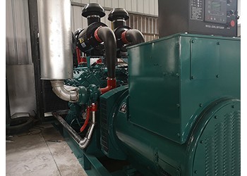 供應(yīng)原裝800千瓦二手柴油發(fā)電機(jī)組低價(jià)銷售