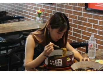 鐵板拌飯開店優(yōu)勢大嗎?多少錢可以加盟