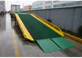 移動式登車橋集裝箱裝卸貨臺卡車裝卸升降臺 叉車移動升降調節板