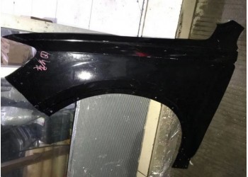 奧迪Q7葉子板 雨刮水壺 前杠內(nèi)鐵 雨刮導(dǎo)流板