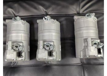 寶馬i3 i8 F18空調(diào)壓縮機(jī) 尾門撐桿 后擺臂 電子扇