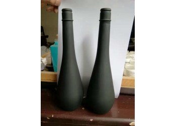 酒瓶烤漆廠，酒瓶烤漆加工廠，廣州酒瓶烤漆廠，白云區(qū)酒瓶烤漆廠