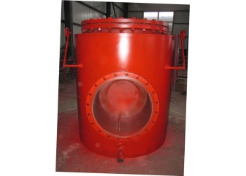 防回氣防暴裝置在通往煤礦的路上前行