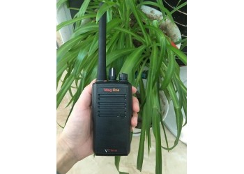 山東臨沂廠區(qū)摩托羅拉VZ-D263數(shù)字便攜式對講機