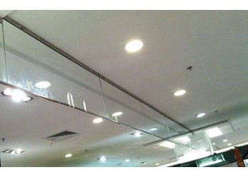 河北擋煙垂壁安裝廠家，任丘龍騰門業