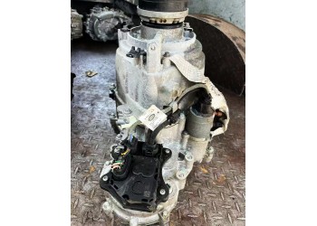 路虎新款衛士分動箱 下擺臂 方向機 軸承 剎車盤 半軸