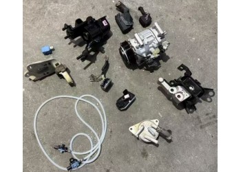 雷克薩斯20款ES機油散熱器 空調(diào)泵 碰撞壓力傳感器