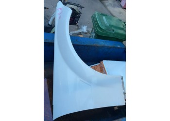 奔馳C63葉子板 前擋玻璃 雨刮連動(dòng)桿 升降器 水箱