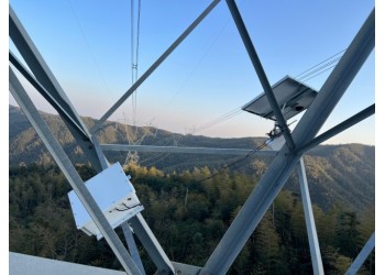 高清成像 + 透霧技術(shù)！帶攝像頭的覆冰監(jiān)測(cè)裝置讓冰患無(wú)所遁形