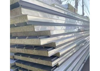 彩鋼夾心巖棉復(fù)合板和彩鋼泡沫復(fù)合板實體廠家